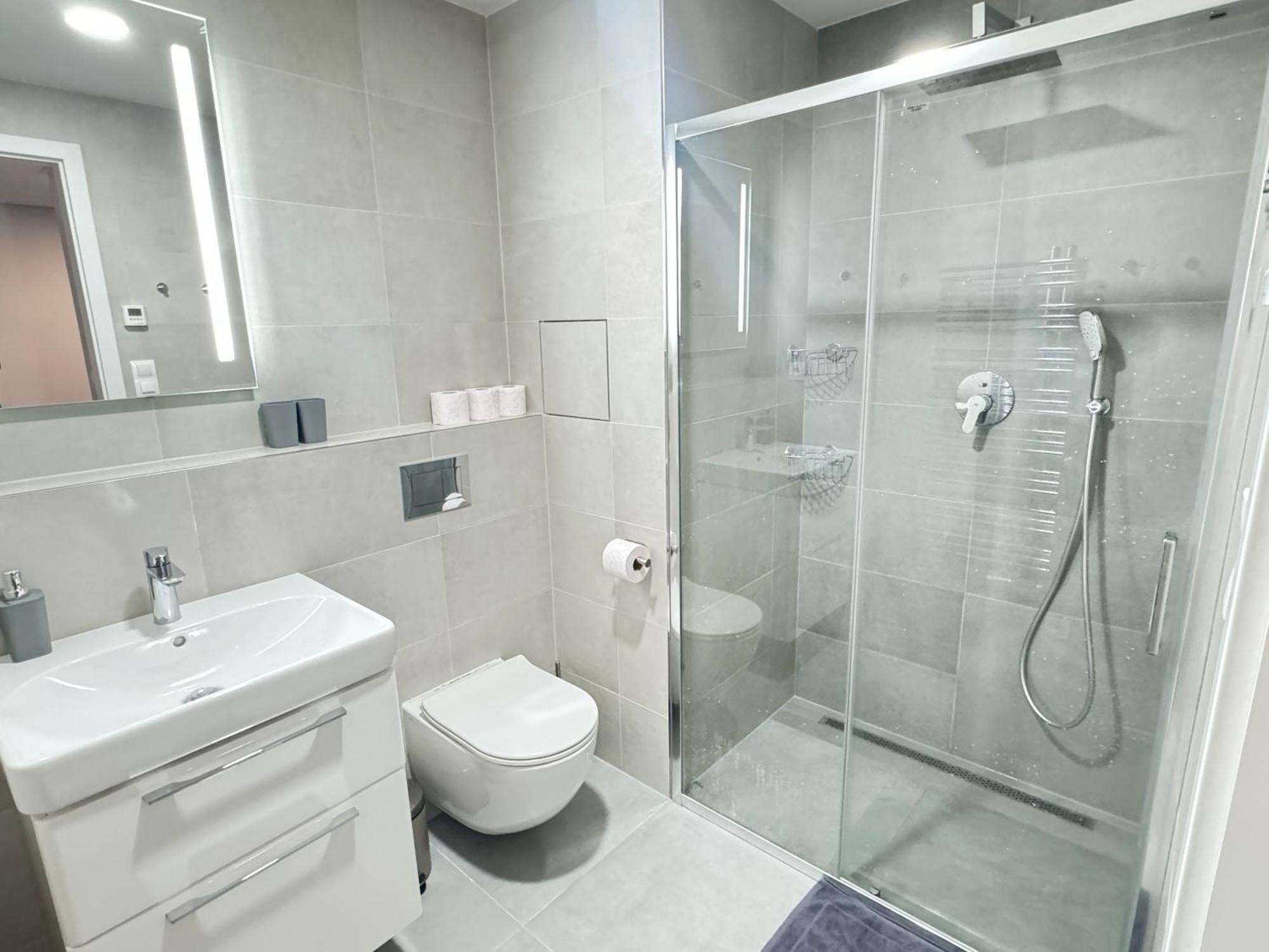Free Parking - Cozy Apartment Near Vysehrad Railway Bridge Prag Exterior foto