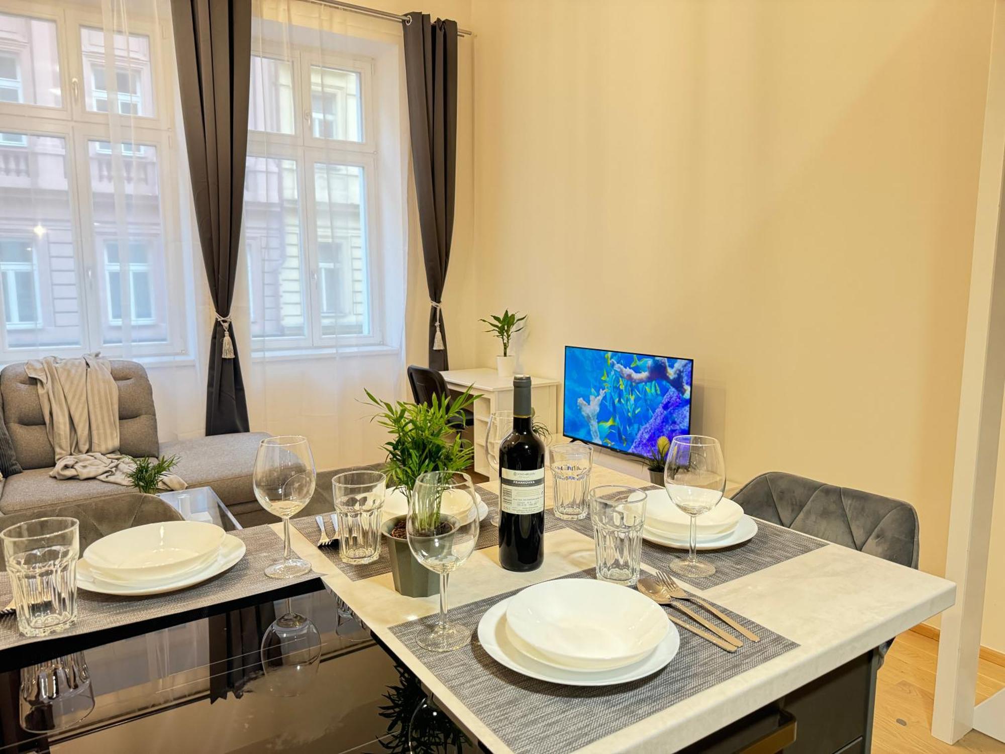 Free Parking - Cozy Apartment Near Vysehrad Railway Bridge Prag Exterior foto