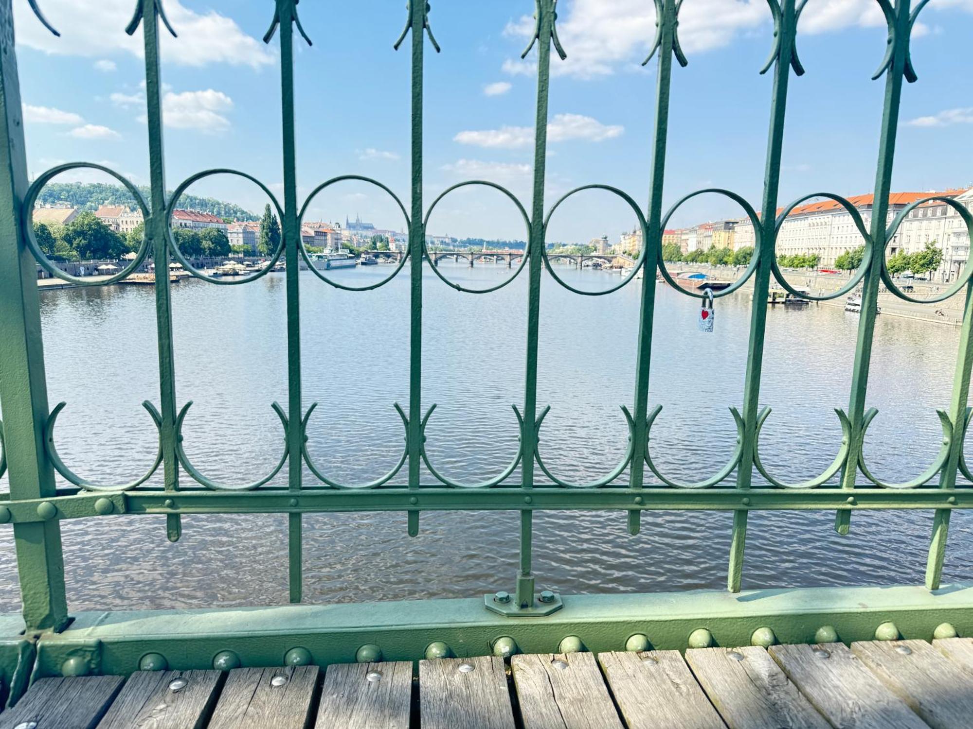 Free Parking - Cozy Apartment Near Vysehrad Railway Bridge Prag Exterior foto